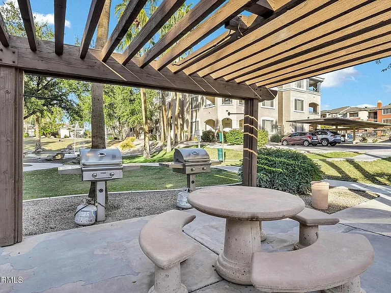 5345 E Van Buren St #221 — Photo 27