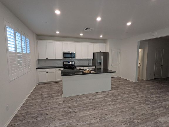 2nd image of 5365 Mariner Ln