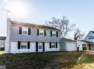 42 Perennial Ln, Willingboro, NJ