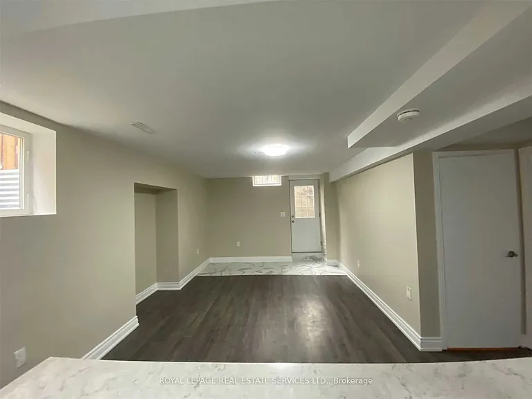4127 Loyalist Dr — Photo 3