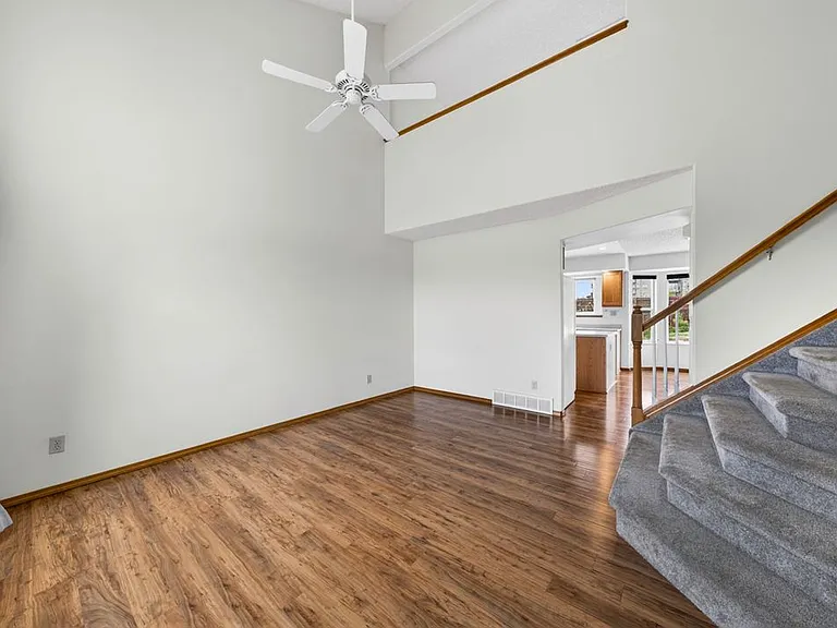 5660 Many Springs Dr — Photo 3