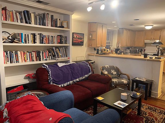 2nd image of 1218 W Wrightwood Ave #G
