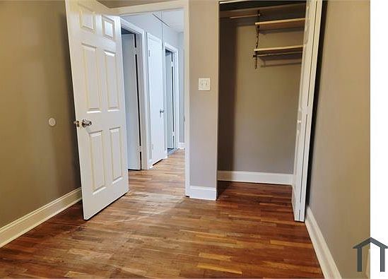 4th image of 1147 Pelham Wood Rd