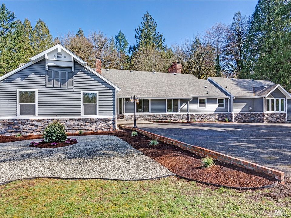 1st image of 5015 Spruce Ln NW