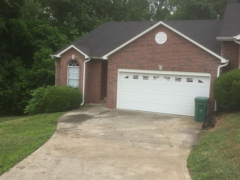 1st image of 340 Creekview Ln