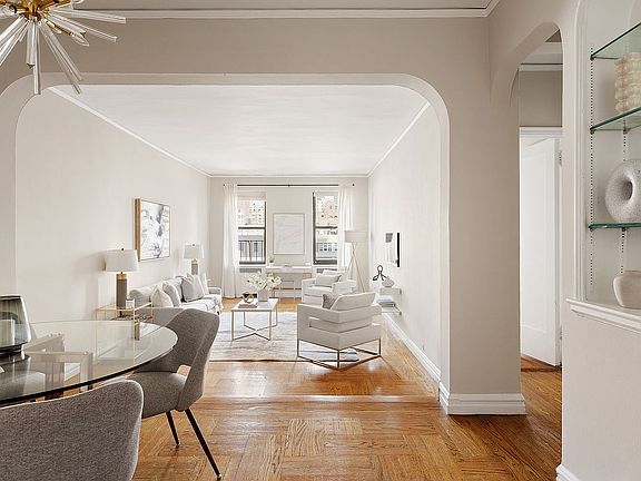 3rd image of 225 E 74th St APT 6A