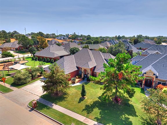 5th image of 4908 Corbett Dr
