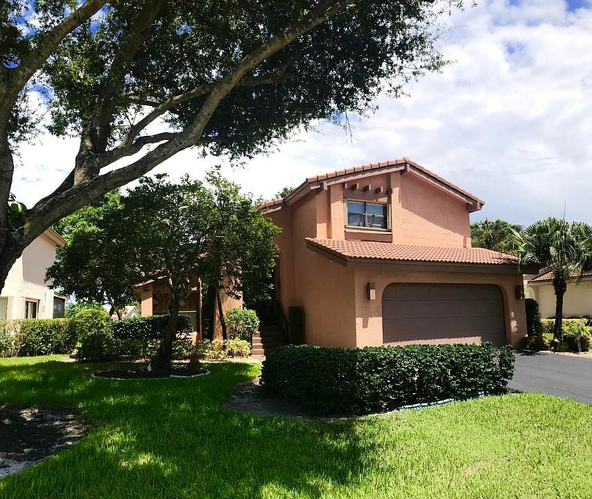 1st image of 5585 Lakeview Mews Dr