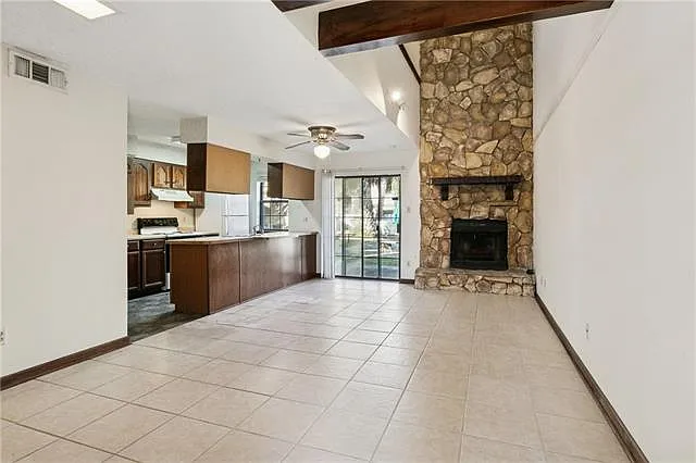 4203 Paradis Ln — Photo 2