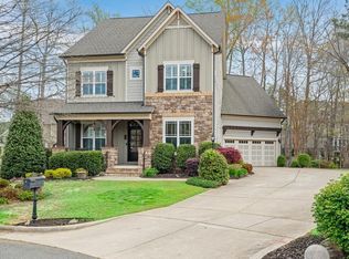 105 Jumping Creek Ct, Holly Springs, NC 27540