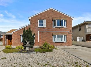 539 W Park Ave #2, Long Beach, NY 11561