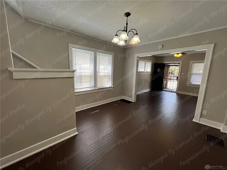 614 S Smithville Rd — Photo 11
