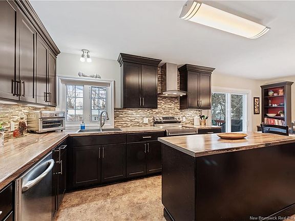 4th image of 6 Killarney Rd