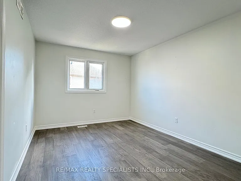 505 Bridlewreath Ct #UPPER LVL — Photo 33