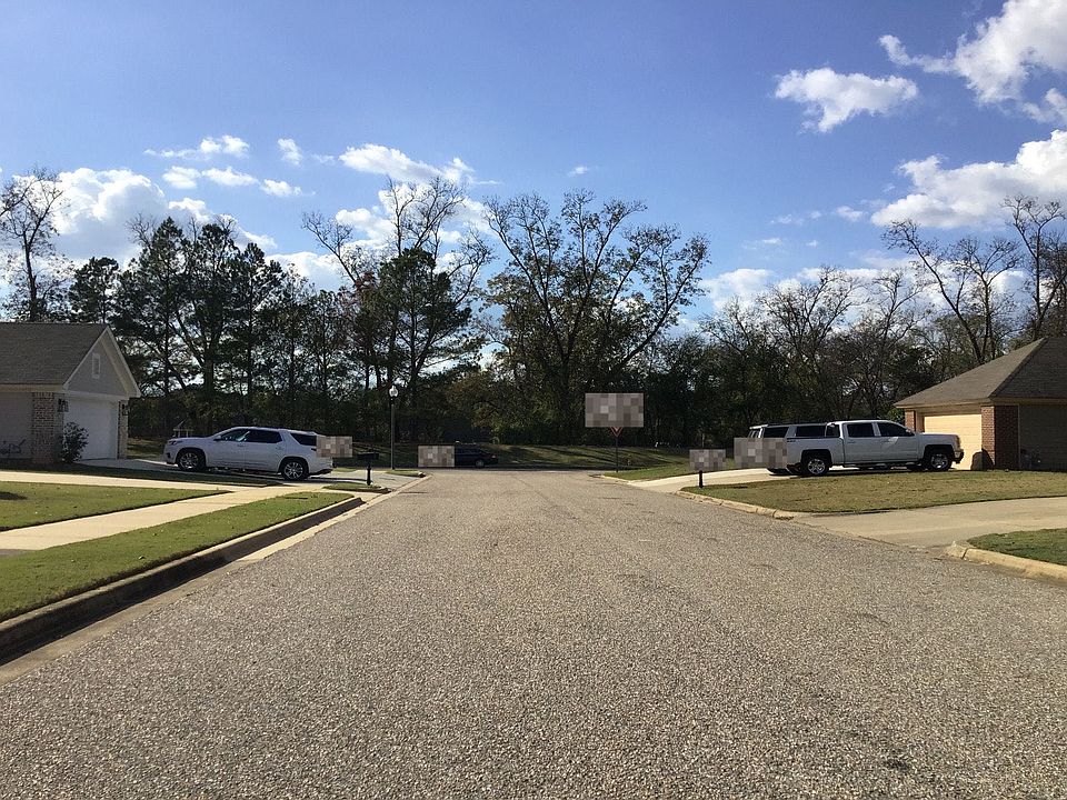2nd image of 10605 Harcourt Trce