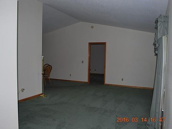 5th image of 637 N Firwood Dr