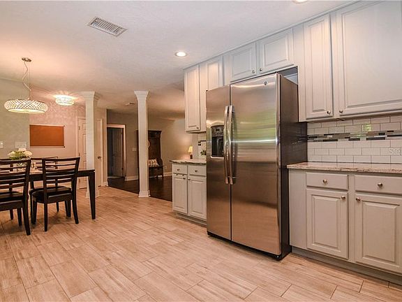 5th image of 3041 Saint Croix Dr