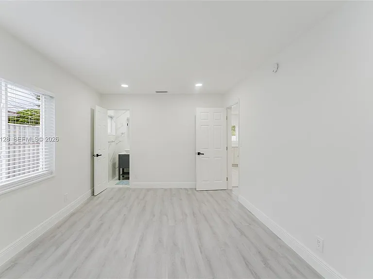 481 NE 51st St — Photo 16