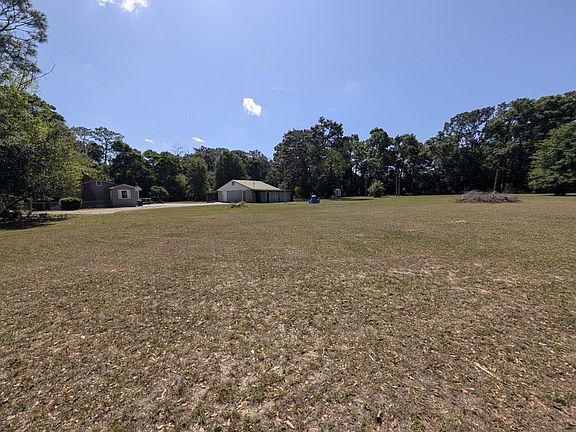 2nd image of 427 Crossway Rd