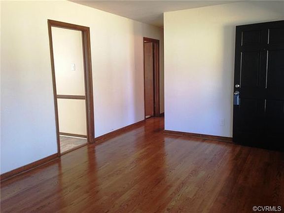 2nd image of 607 S Kalmia Ave