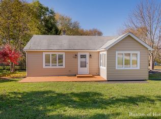 333 S Highland Dr, Lakemoor, IL 60051