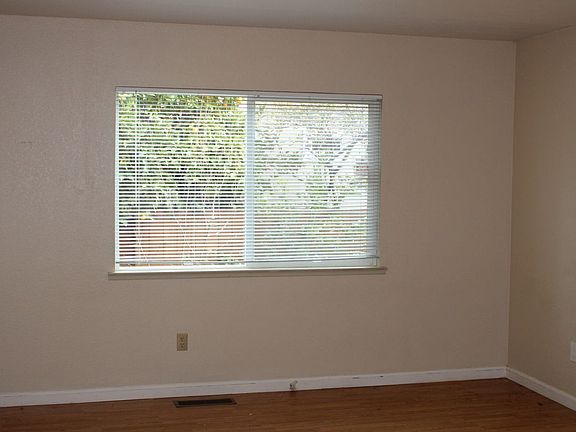 4th image of 4999 Fern Pl