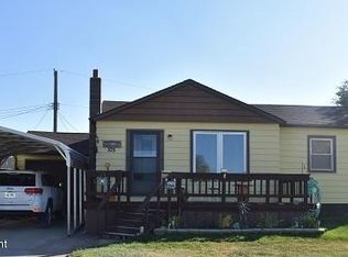 105 Highland Ave, Newcastle, WY 82701