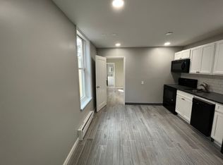 40 N 11th St #2R, Reading, PA 19601