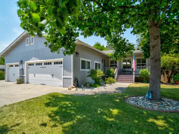 13200 Erin Dr, Auburn, CA 95603
