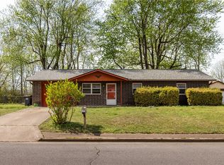 1004 Daline St, Springdale, AR 72762