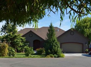 8600 W Richardson Rd, Pasco, WA 99301