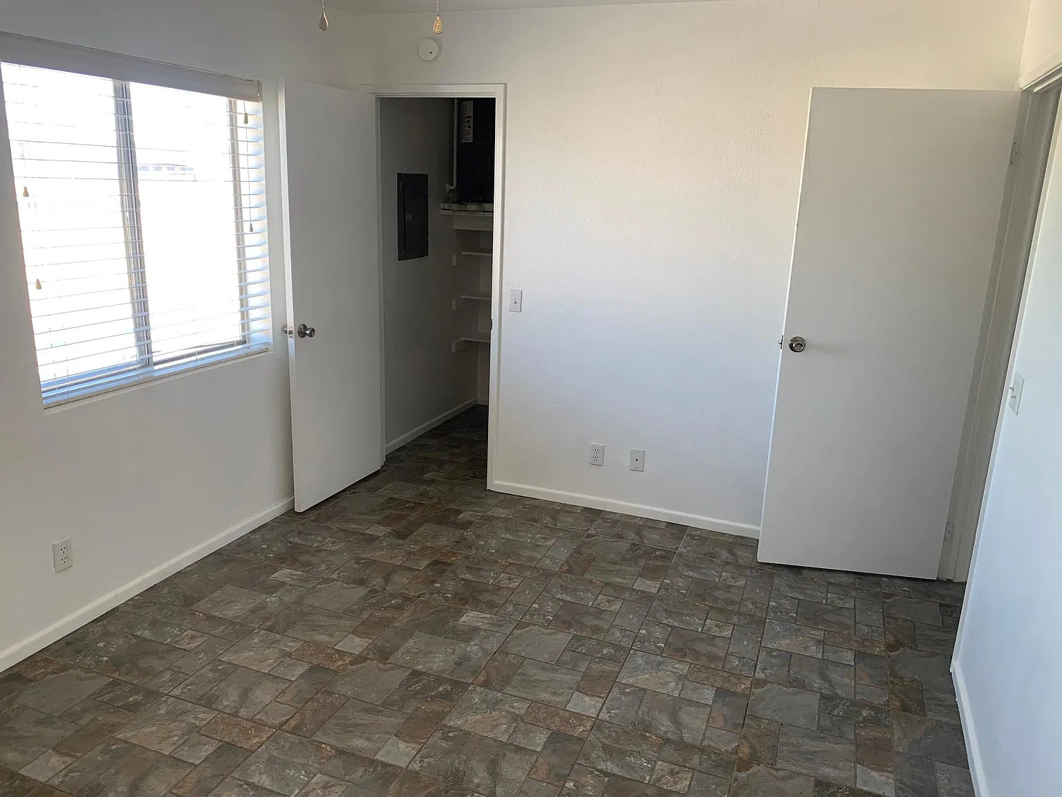 1325 Navajo Dr — Photo 4