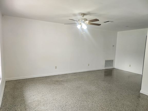 4th image of 7723 W Pocahontas Ave