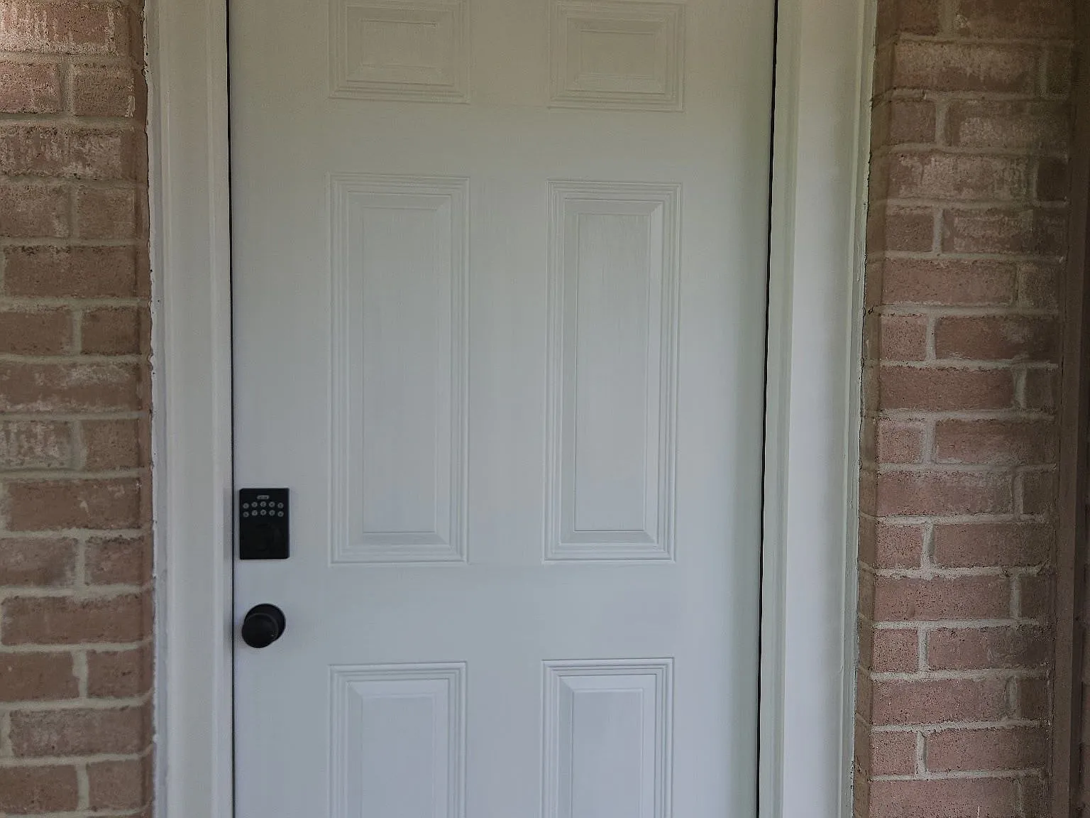 2 bed, 1.0 bath, 901 sqft, $1,550 — Photo 1