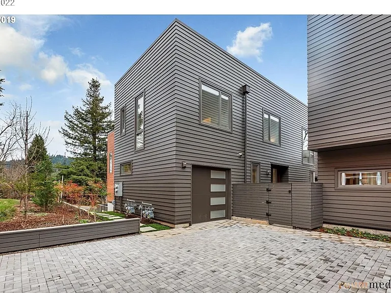 2035 SW Vermont St #2 — Photo 23