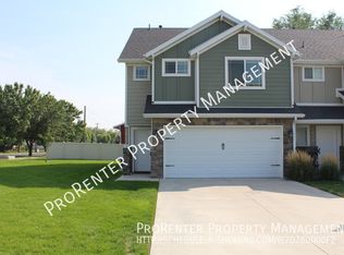 1013 W 2050 S, Syracuse, UT 84075
