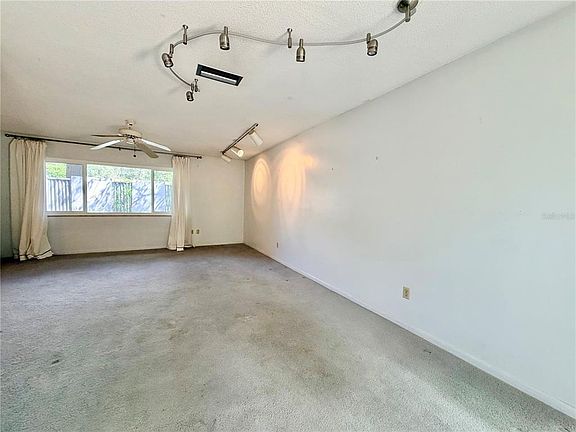 5th image of 4003 NW 34TH PLACE