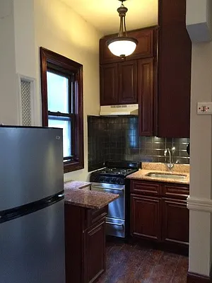 Rented by Foxhill Capital Management Inc | media 3