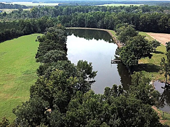 4 Holes Rd, Orangeburg, SC 29115