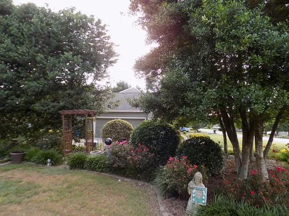 1420 Windbrook Ln, Hixson, TN 37343