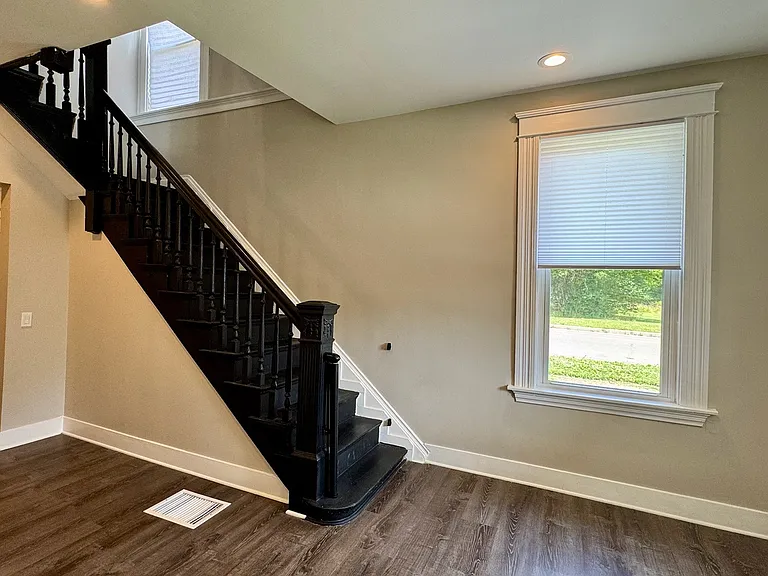 5029 Norwood Ave — Photo 26