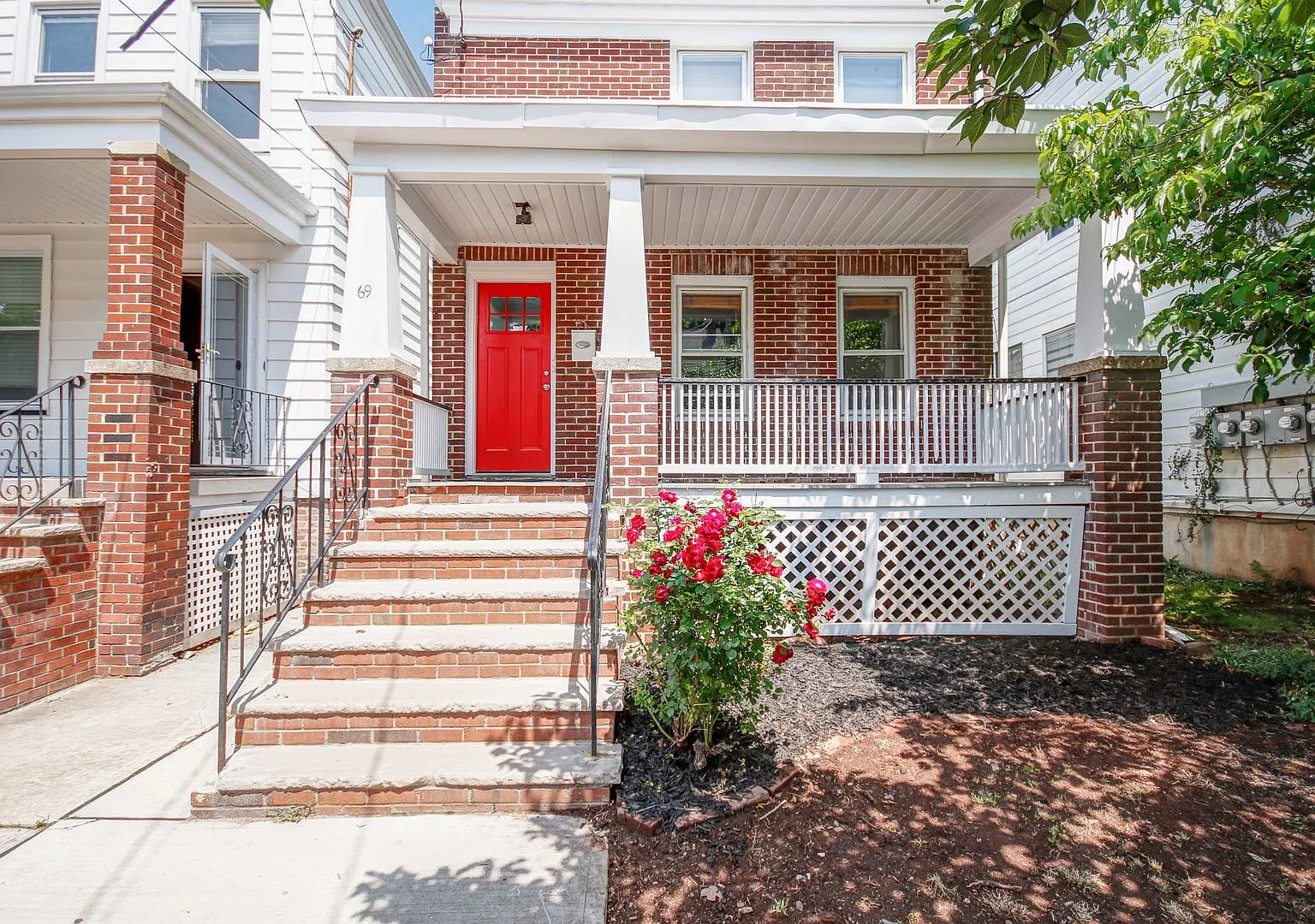 69 Huntington St — Photo 1