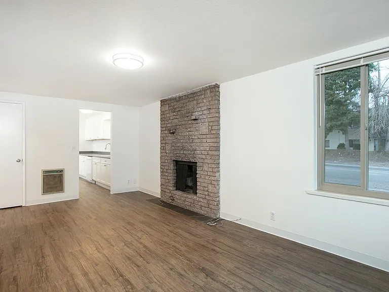 Pacific Ridge Apartments — Photo 28