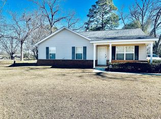 969 Hinton Waters Ave, Midland City, AL 36350