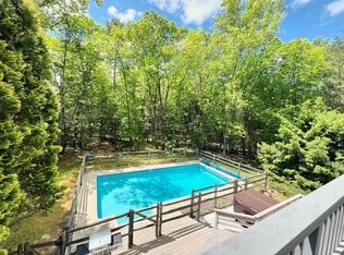 9 Munchkin Ln, Woodstock, NY 12409