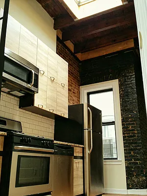 Rented by TheRealEstateCompany.com LLC | media 24