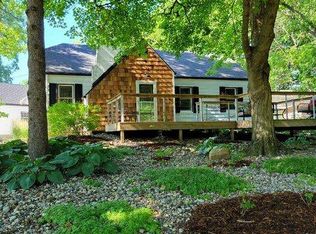 910 Dryer Farm Rd, Lansing, MI 48917