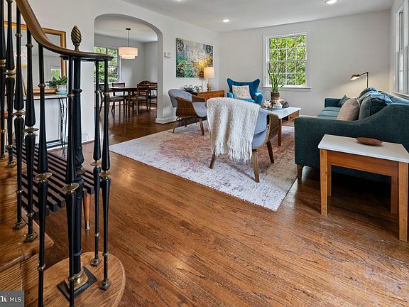 5th image of 501 Glen Arbor Dr