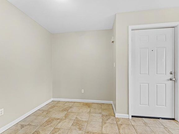 5th image of 23210 Huron River Dr APT 1