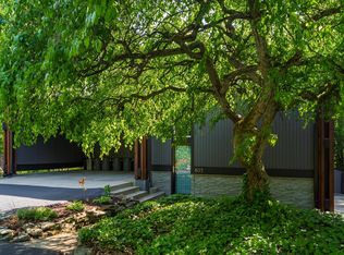 803 Lookout Point Dr, Columbus, OH 43235
